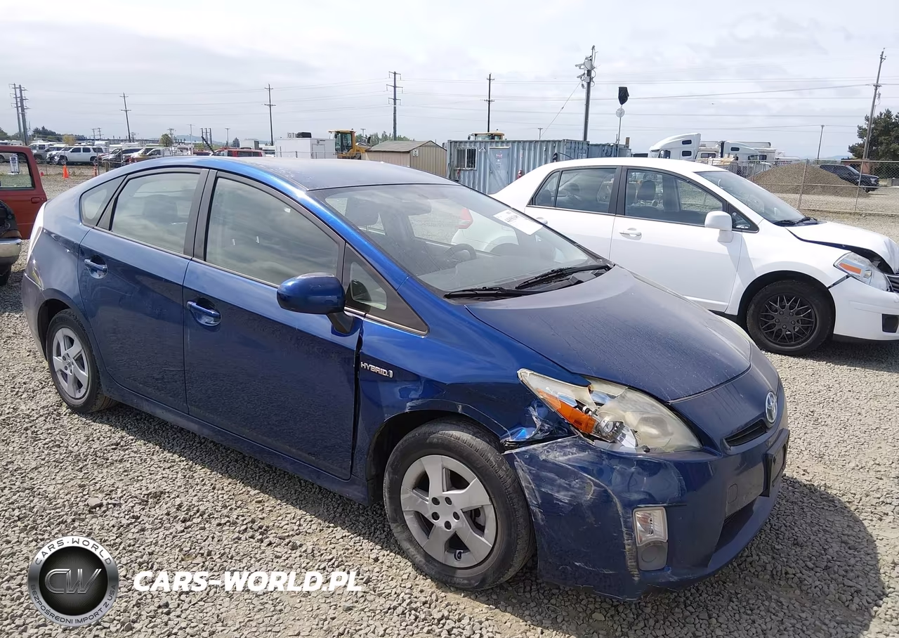 2011 Toyota Prius Two – zdjęcie 1 z 18