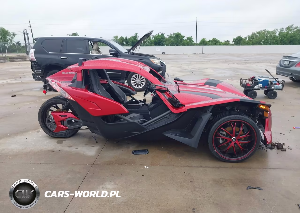 2017 Polaris Slingshot Sl VIN:57XAAPFAXH8122296 - 12