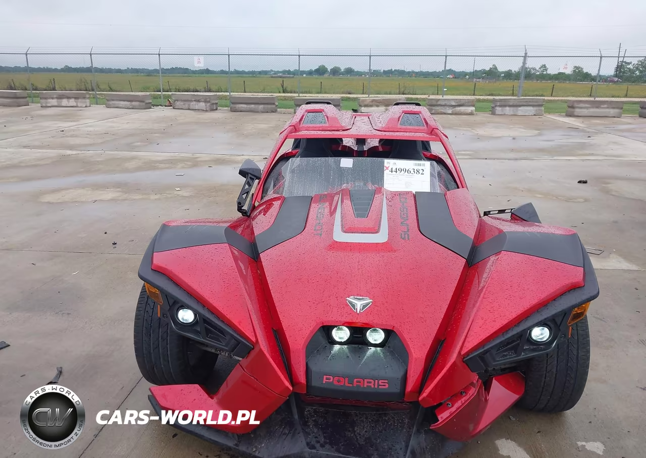 2017 Polaris Slingshot Sl VIN:57XAAPFAXH8122296 - 5
