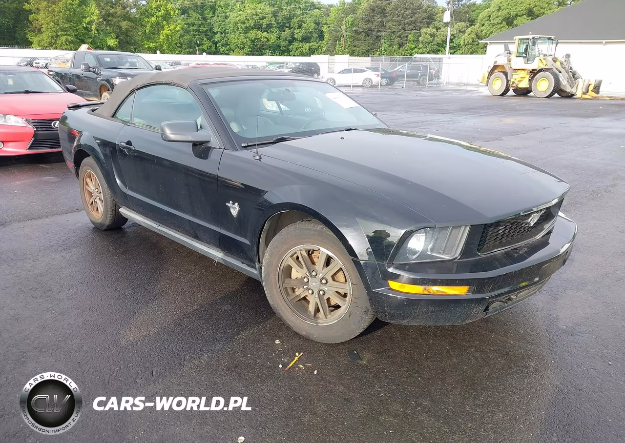 2009 Ford Mustang V6-V6 Premium