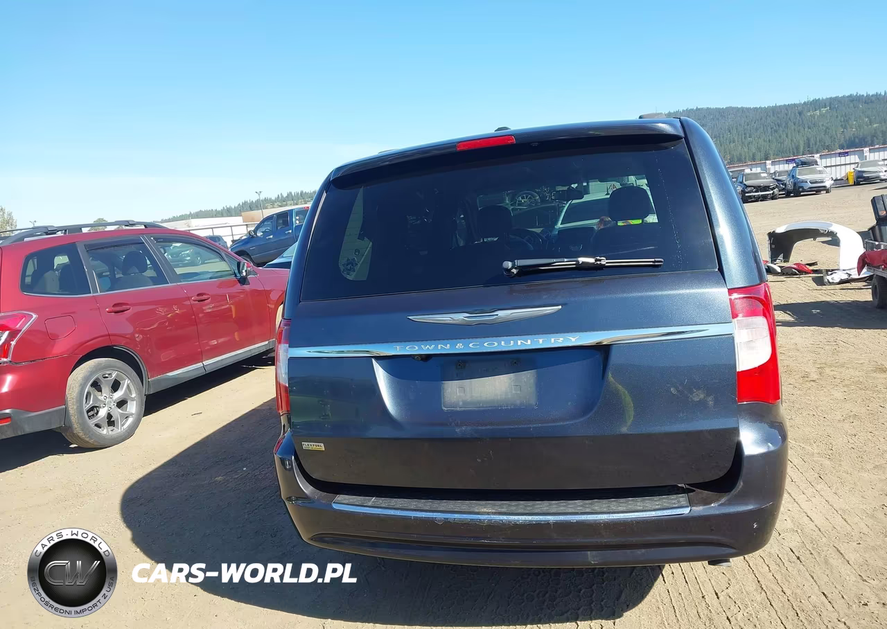 2014 Chrysler Town & Country Touring VIN:2C4RC1BG3ER442962 - 16