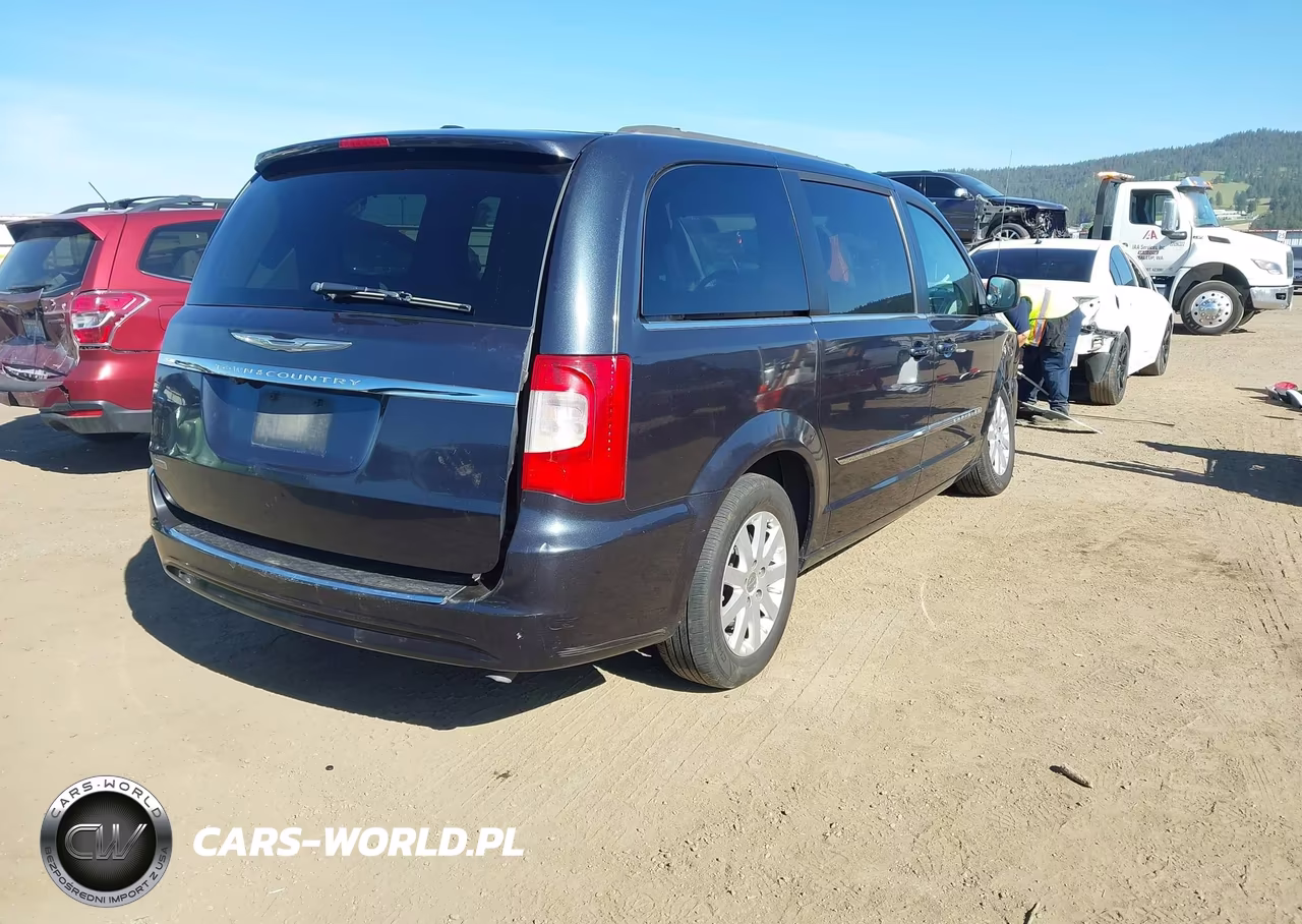 2014 Chrysler Town & Country Touring VIN:2C4RC1BG3ER442962 - 4