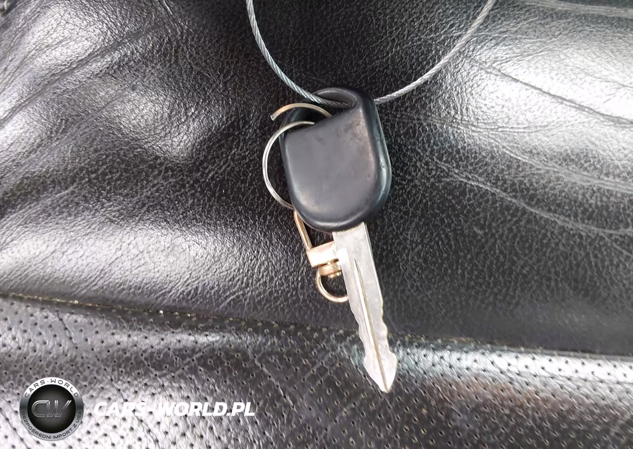 2014 Ford Mustang V6 Premium VIN:1ZVBP8AM7E5218688 - 11