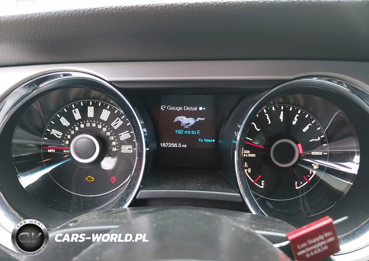 2014 Ford Mustang V6 Premium VIN:1ZVBP8AM7E5218688 - 7