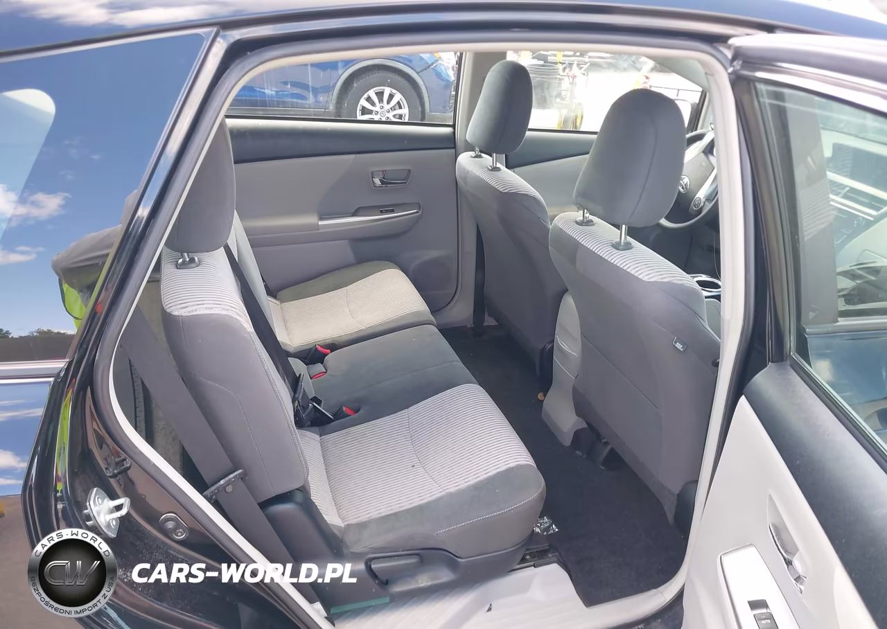 2016 Toyota Prius V Two VIN:JTDZN3EU9GJ043813 - 8