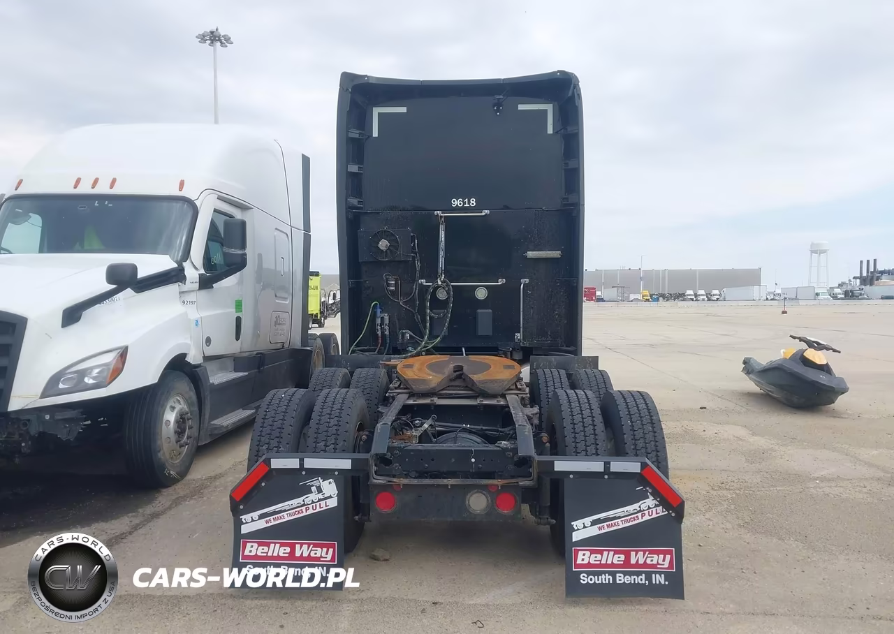 2019 Kenworth T680 VIN:1XKYDP9X3KJ180026 - 18