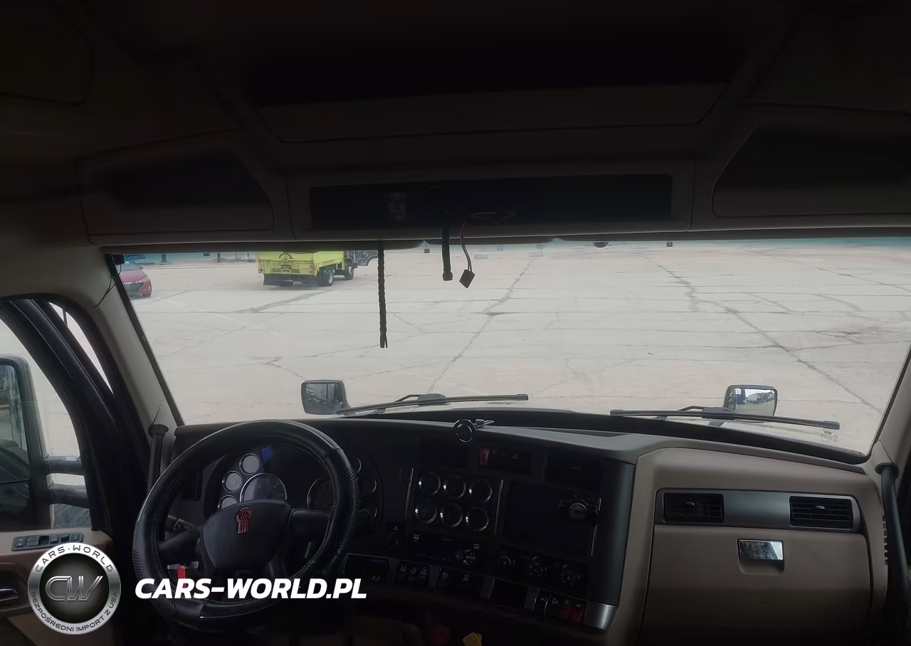 2019 Kenworth T680 VIN:1XKYDP9X3KJ180026 - 19