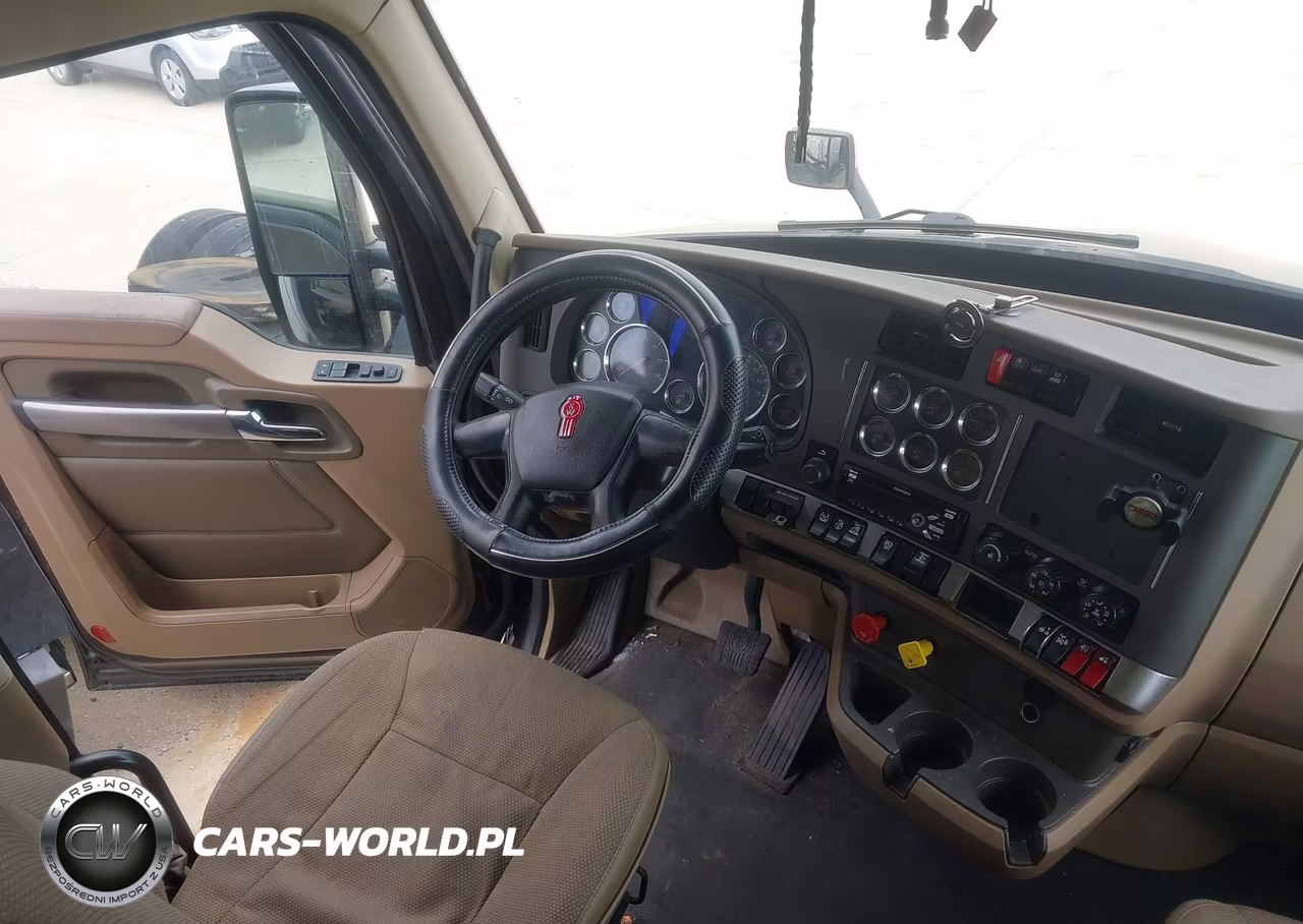 2019 Kenworth T680 VIN:1XKYDP9X3KJ180026 - 7