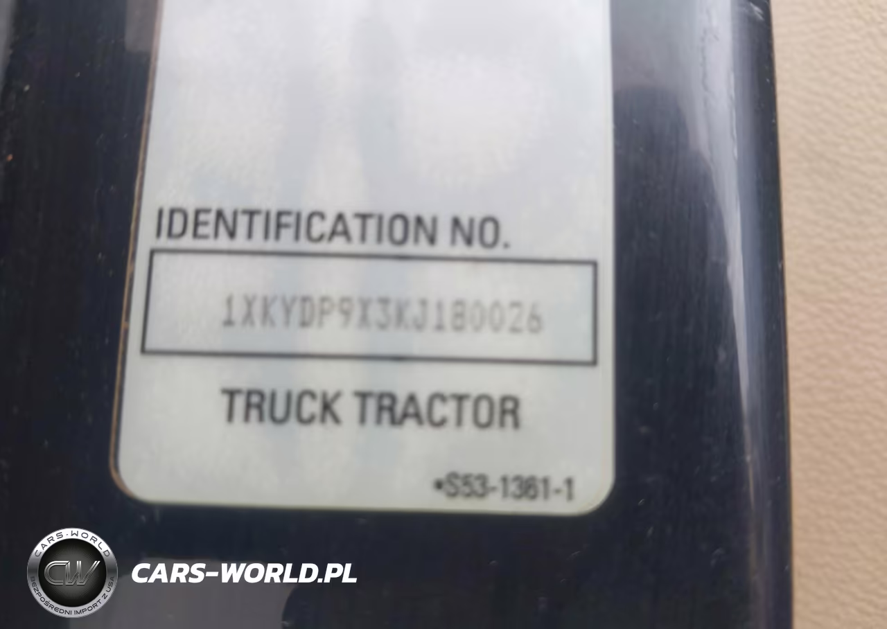 2019 Kenworth T680 VIN:1XKYDP9X3KJ180026 - 8