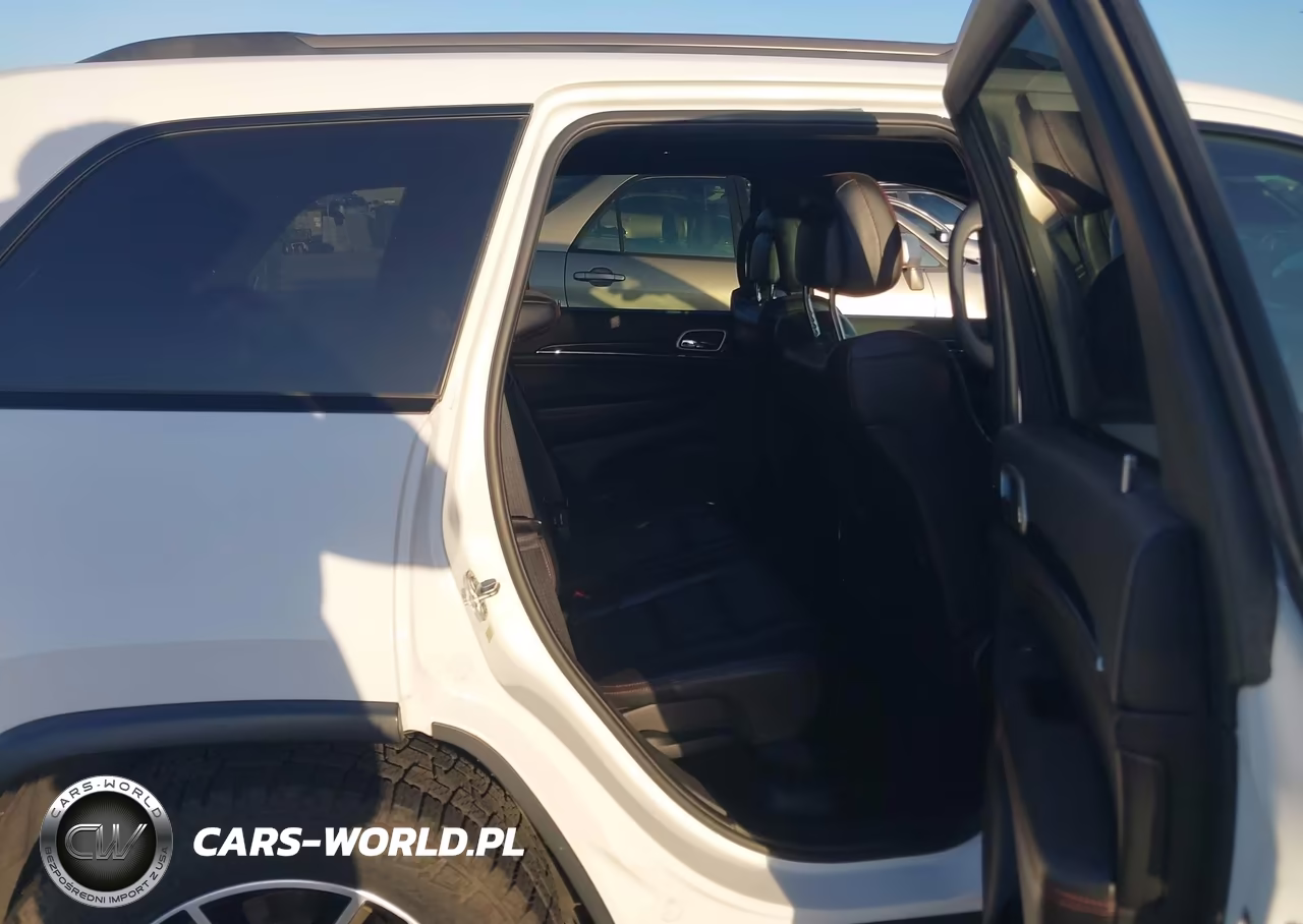 2017 Jeep Grand Cherokee Trailhawk 4X4 VIN:1C4RJFLG1HC818377 - 8