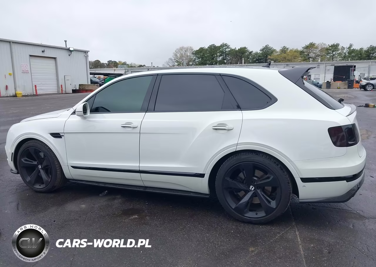2018 Bentley Bentayga Activity Edition-Black Edition-Mulliner-Onyx Edition-W12 VIN:SJAAC2ZV4JC020050 - 14