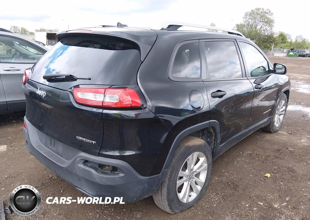 2015 Jeep Cherokee Sport VIN:1C4PJLAB9FW684078 - 4