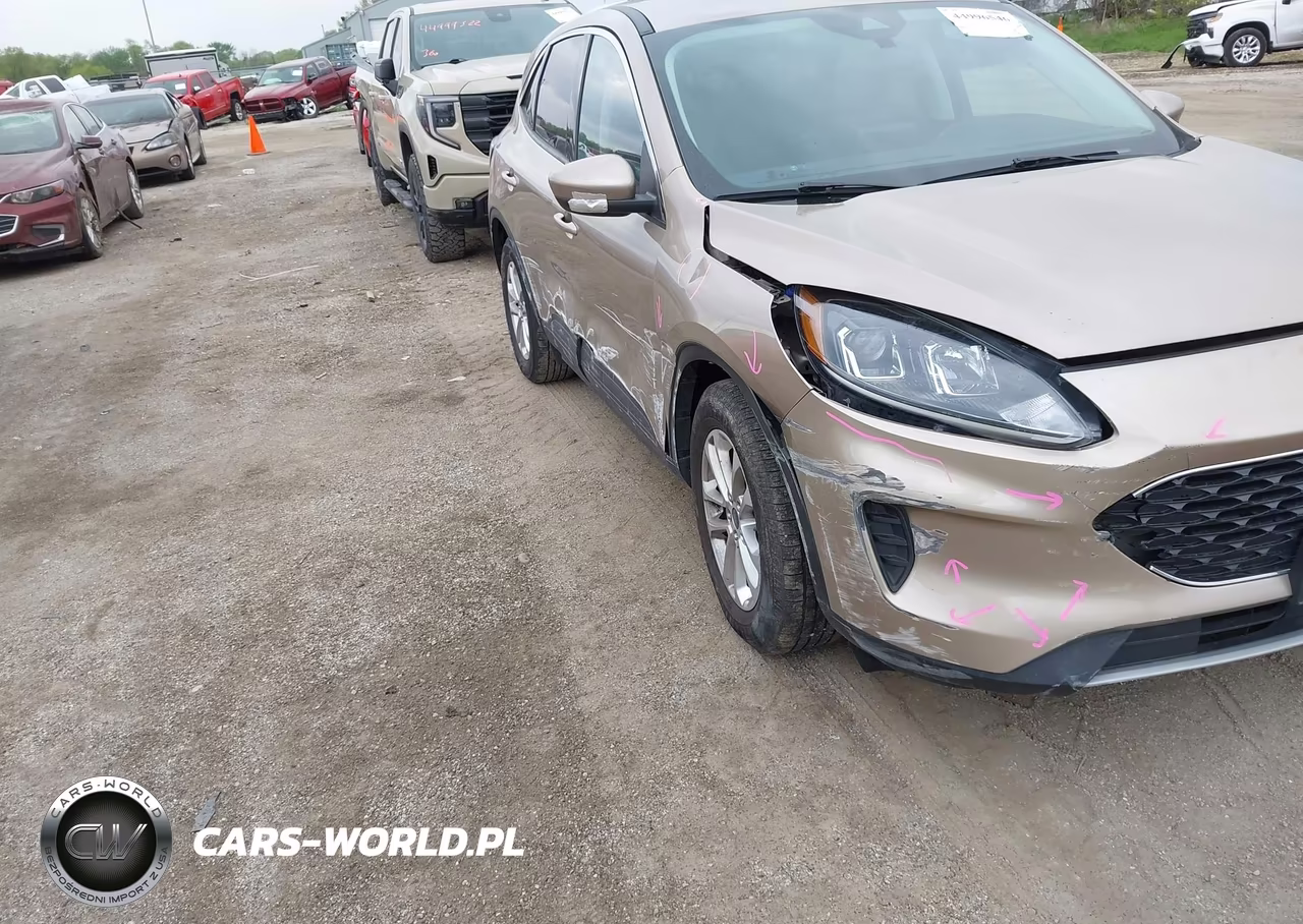 2021 Ford Escape Se VIN:1FMCU0G64MUB00723 - 21