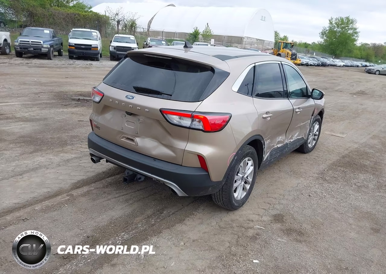 2021 Ford Escape Se VIN:1FMCU0G64MUB00723 - 4