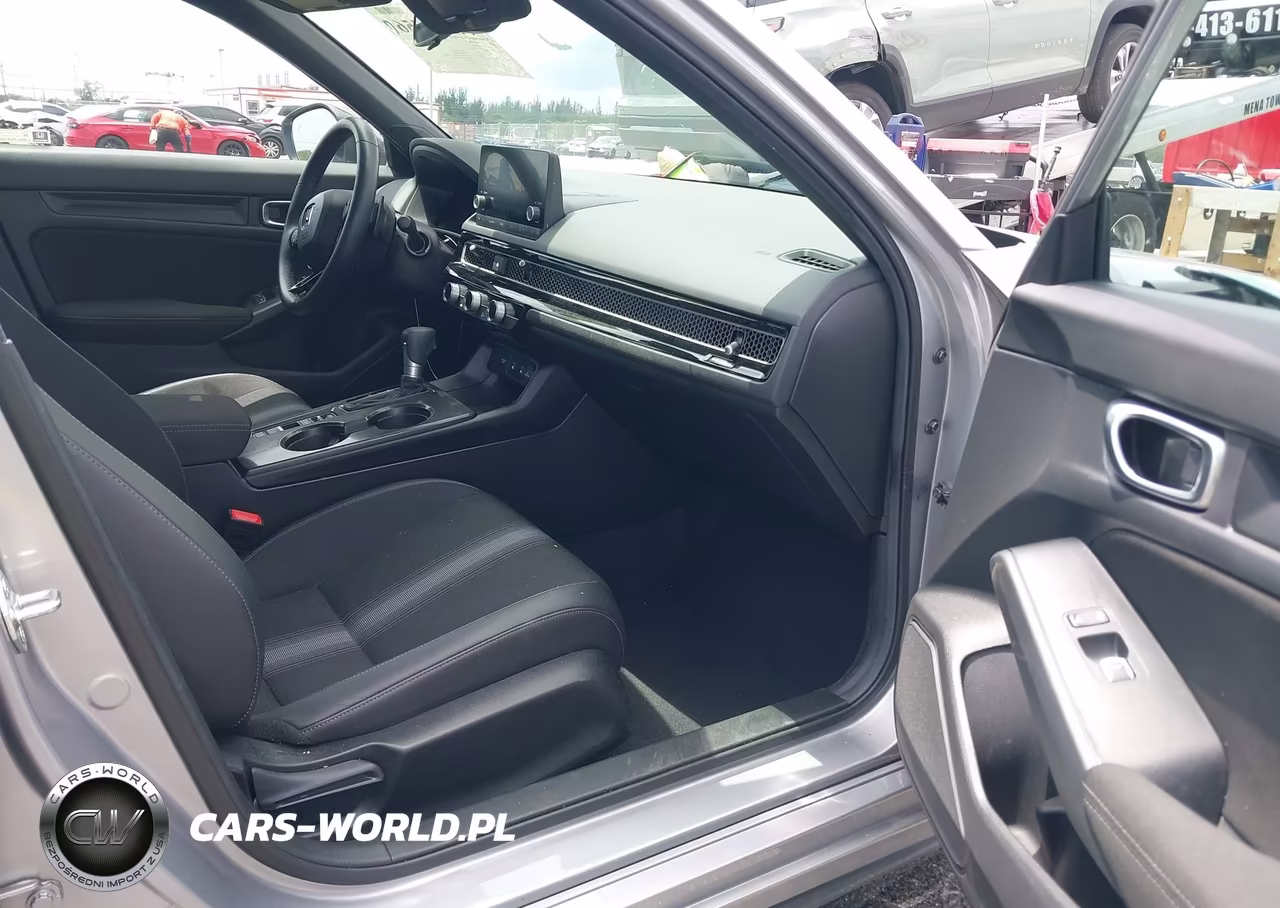 2025 Honda Civic Sedan Sport VIN:19XFL2H82SE031476 - 5