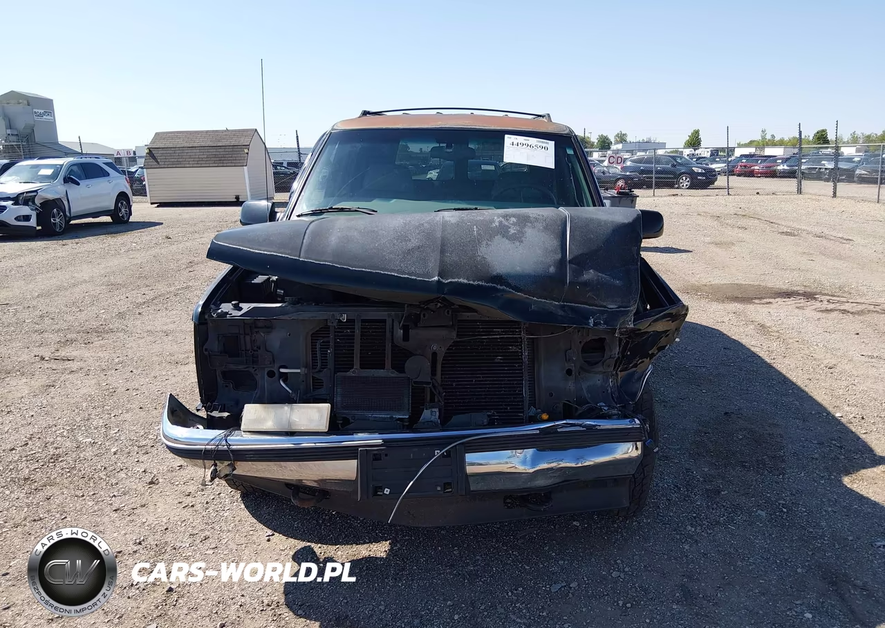 1999 Chevrolet Tahoe Ls VIN:1GNEK13R4XJ443747 - 13