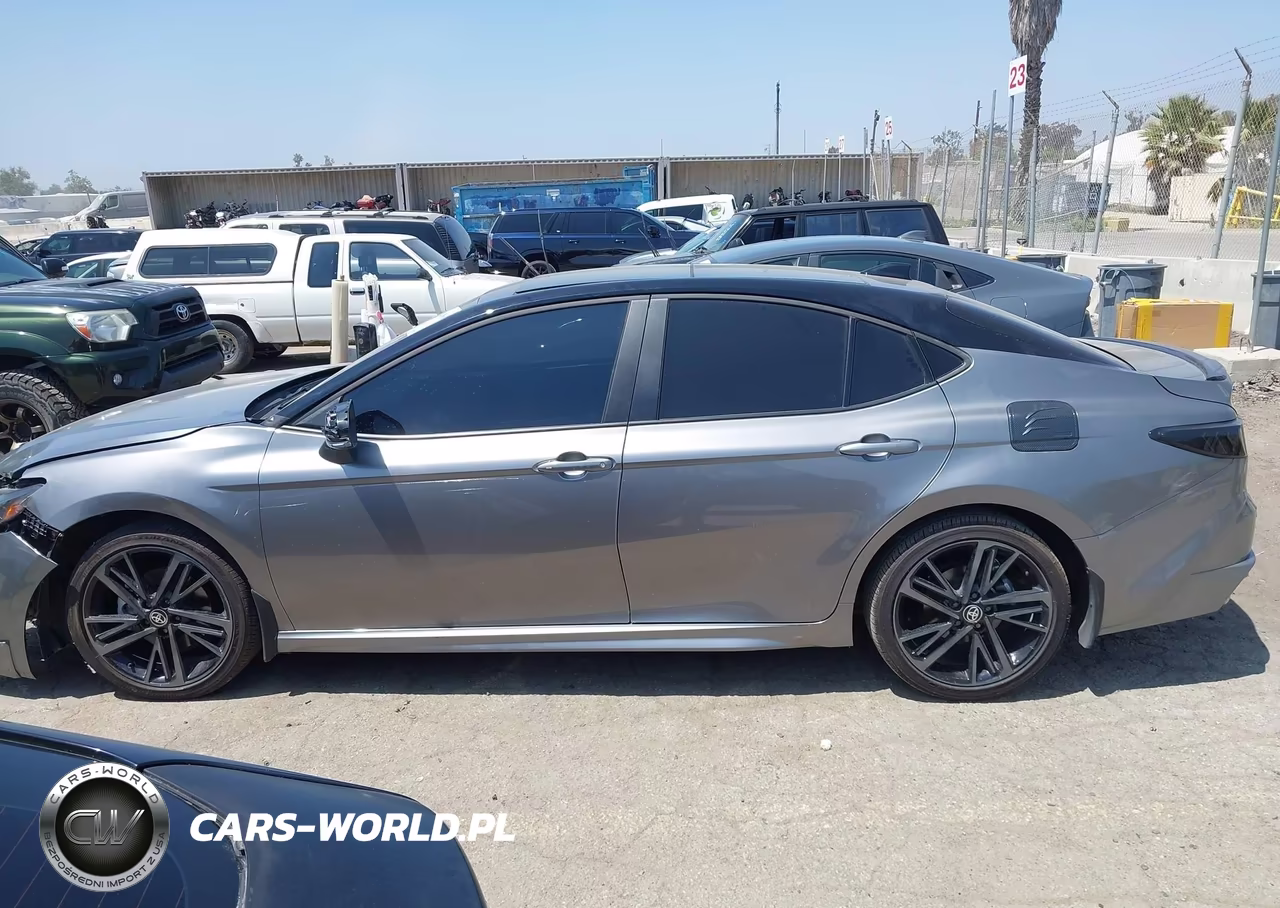 2026 Toyota Camry Xse VIN:4T1DAACKXTU651095 - 14