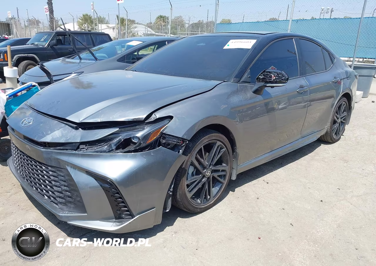 2026 Toyota Camry Xse VIN:4T1DAACKXTU651095 - 2