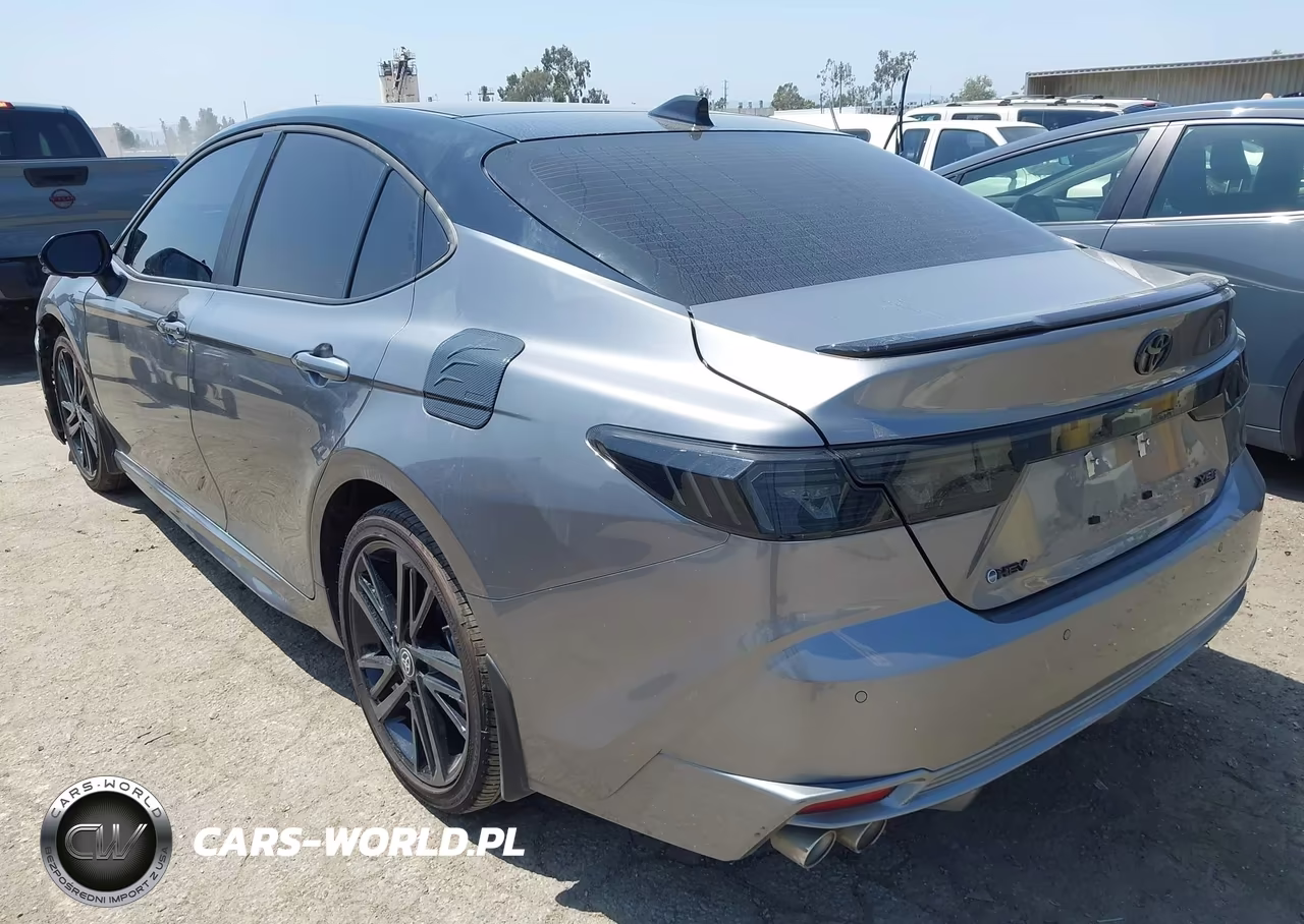 2026 Toyota Camry Xse VIN:4T1DAACKXTU651095 - 3