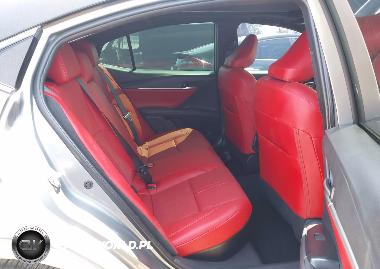 2026 Toyota Camry Xse VIN:4T1DAACKXTU651095 - 8