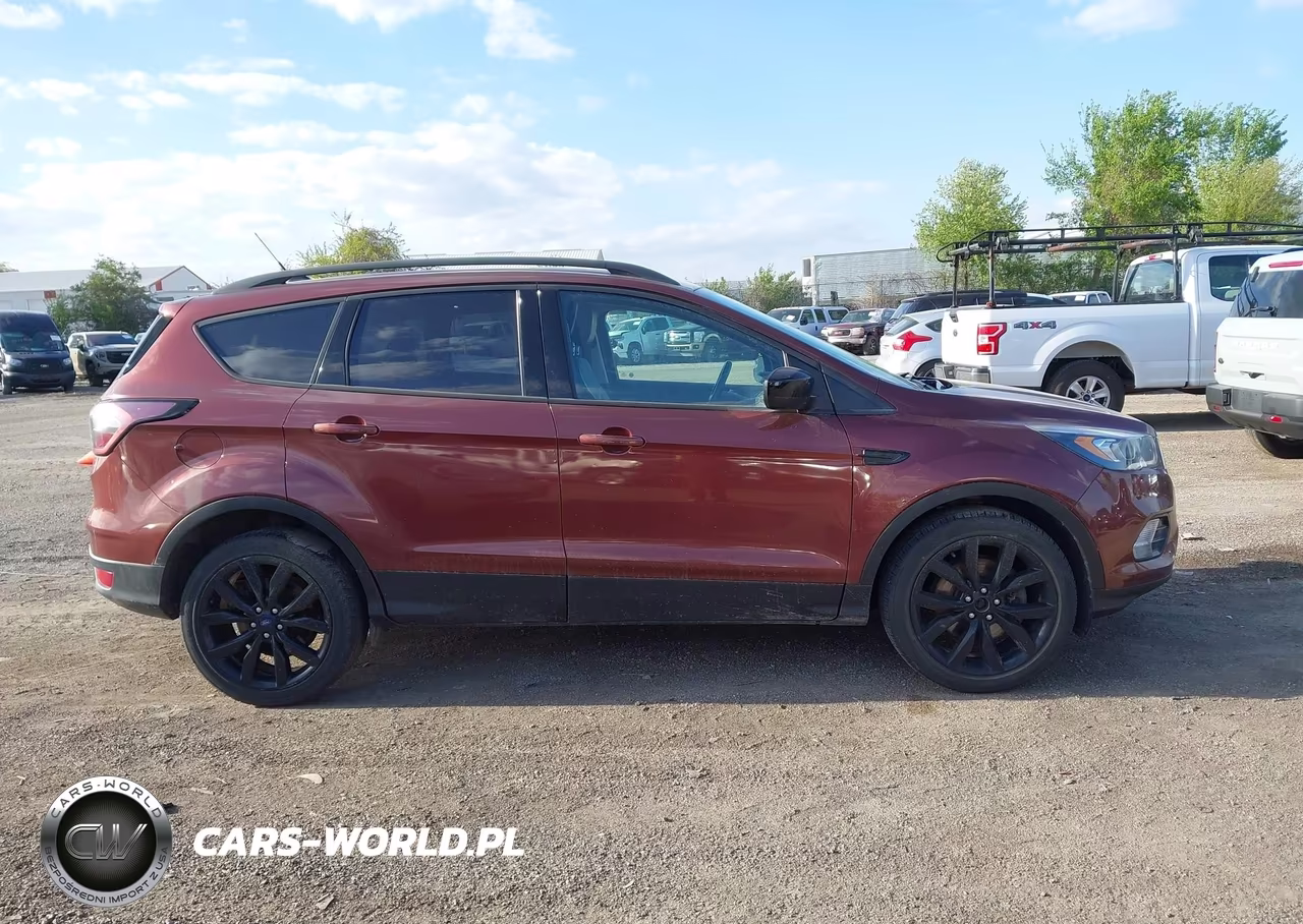2018 Ford Escape Se VIN:1FMCU9GD3JUB99971 - 14