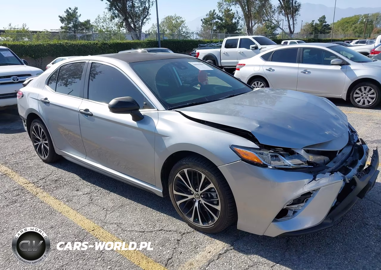 2020 Toyota Camry Se