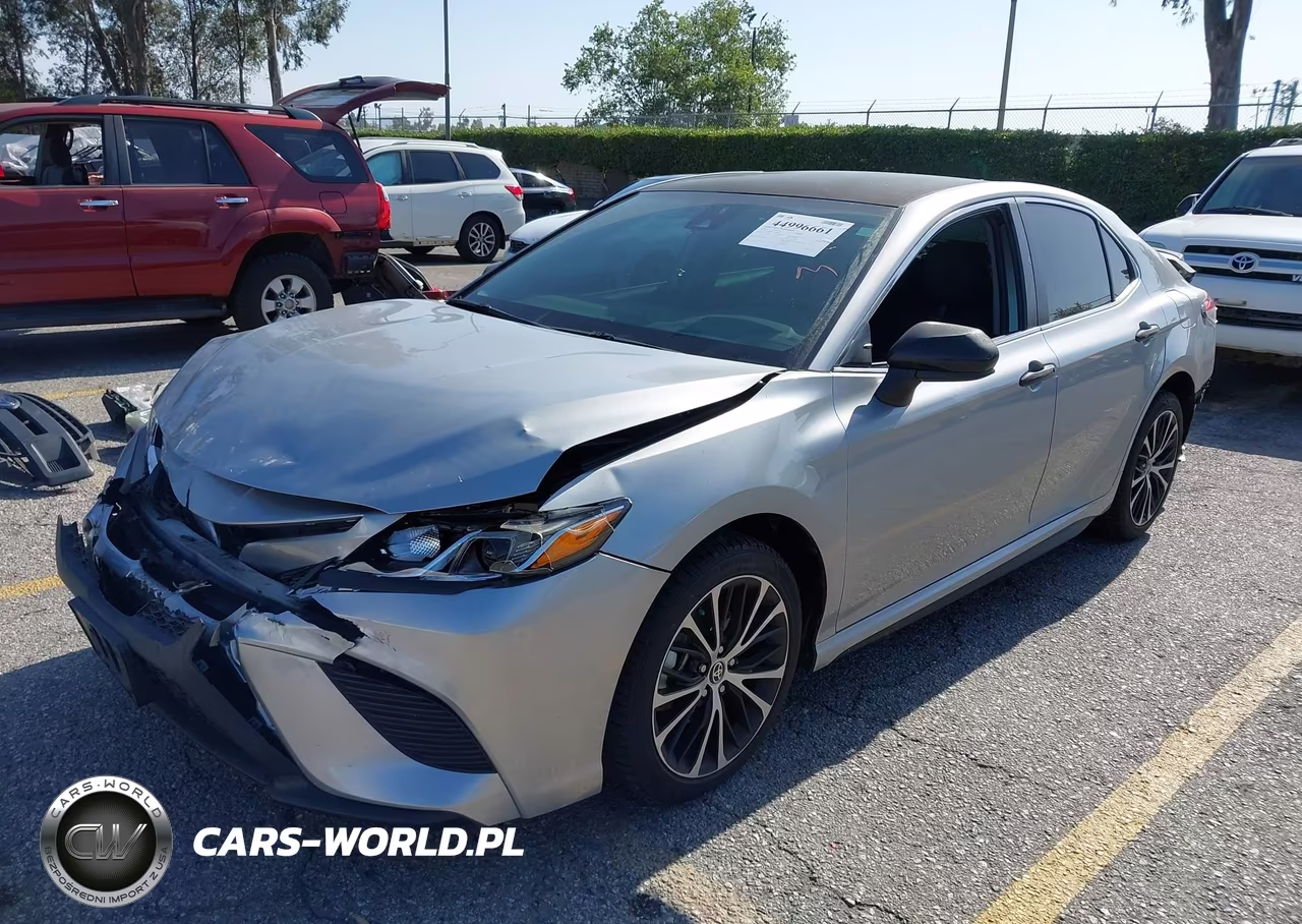 2020 Toyota Camry Se VIN:4T1G11AK6LU951426 - 2