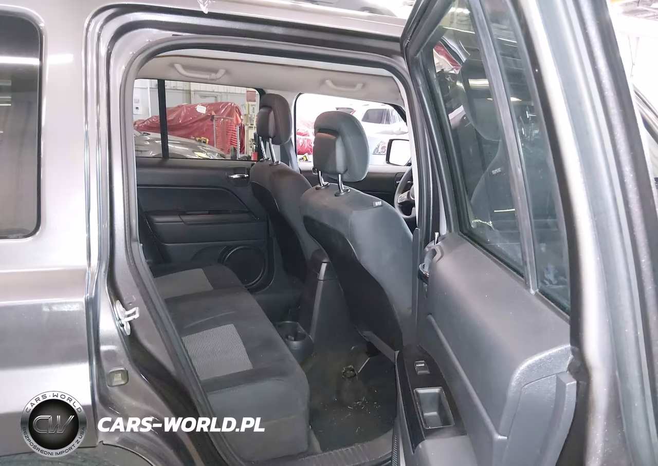 2016 Jeep Patriot Sport VIN:1C4NJPBB3GD526930 - 8
