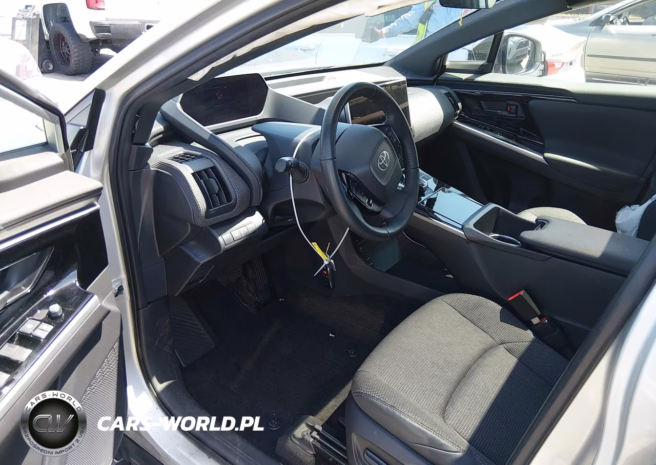2024 Toyota Bz4X Xle VIN:JTMAAAAA7RA041893 - 5