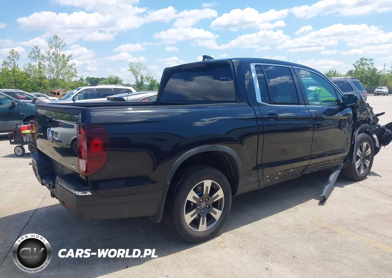 2017 Honda Ridgeline Rtl-T VIN:5FPYK3F69HB031293 - 4
