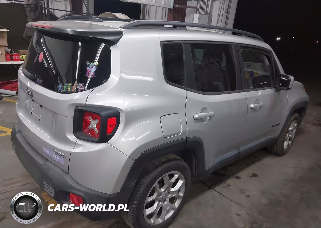 2015 Jeep Renegade Latitude VIN:ZACCJABT4FPC12264 - 4