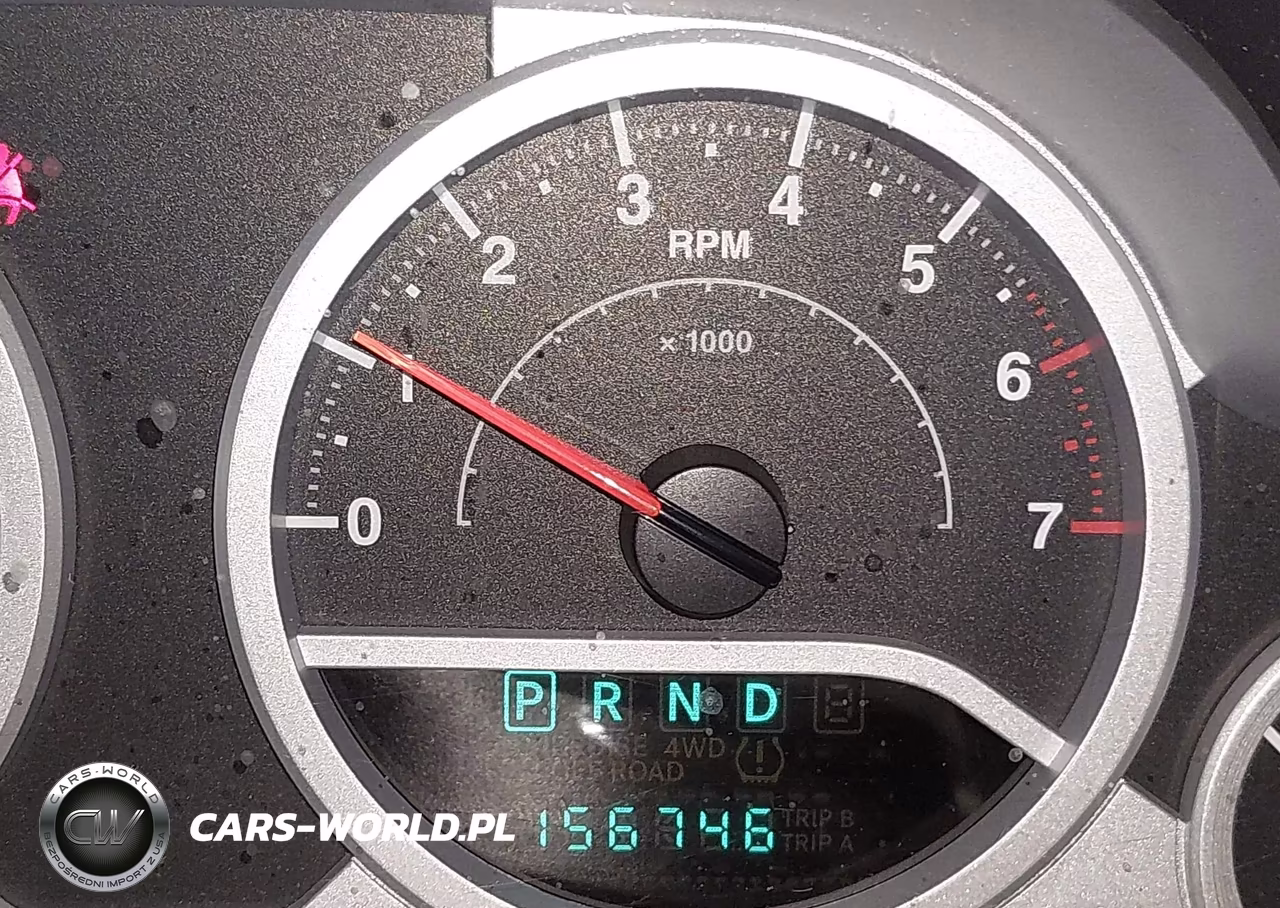 2007 Jeep Wrangler Unlimited Sahara VIN:1J4GB59167L157021 - 16