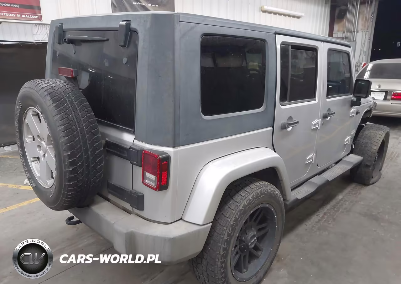 2007 Jeep Wrangler Unlimited Sahara VIN:1J4GB59167L157021 - 4