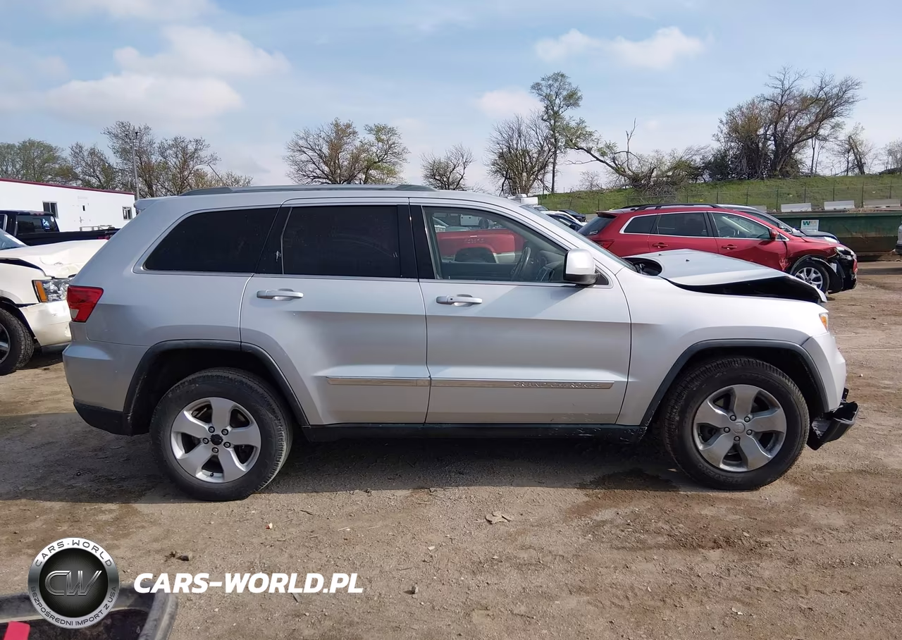 2011 Jeep Grand Cherokee Laredo VIN:1J4RR4GG0BC597959 - 13