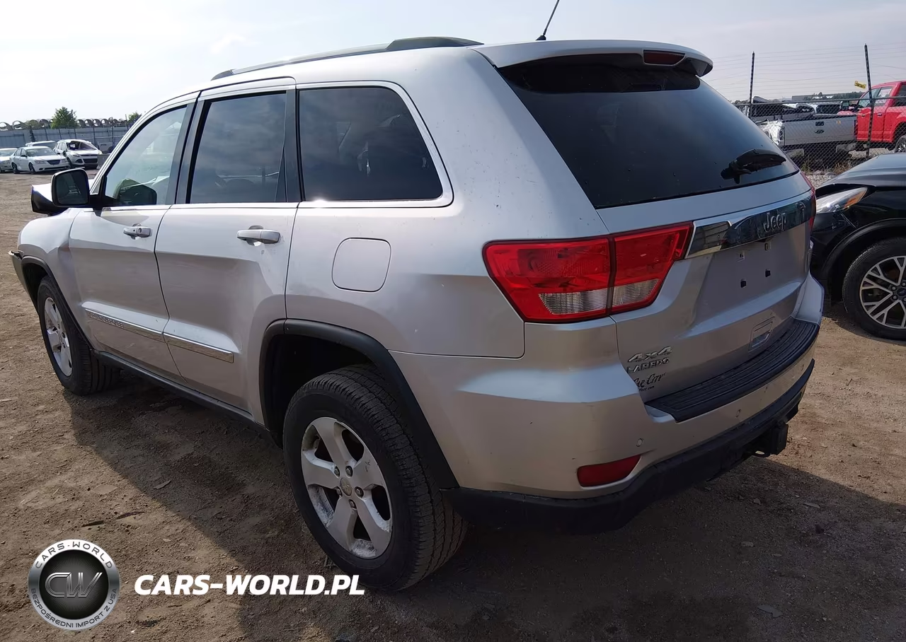 2011 Jeep Grand Cherokee Laredo VIN:1J4RR4GG0BC597959 - 3