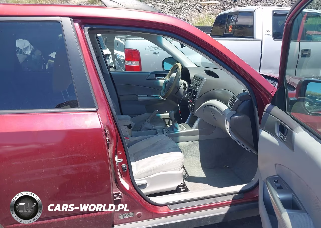 2010 Subaru Forester 2.5X Premium VIN:JF2SH6CC2AG700946 - 5