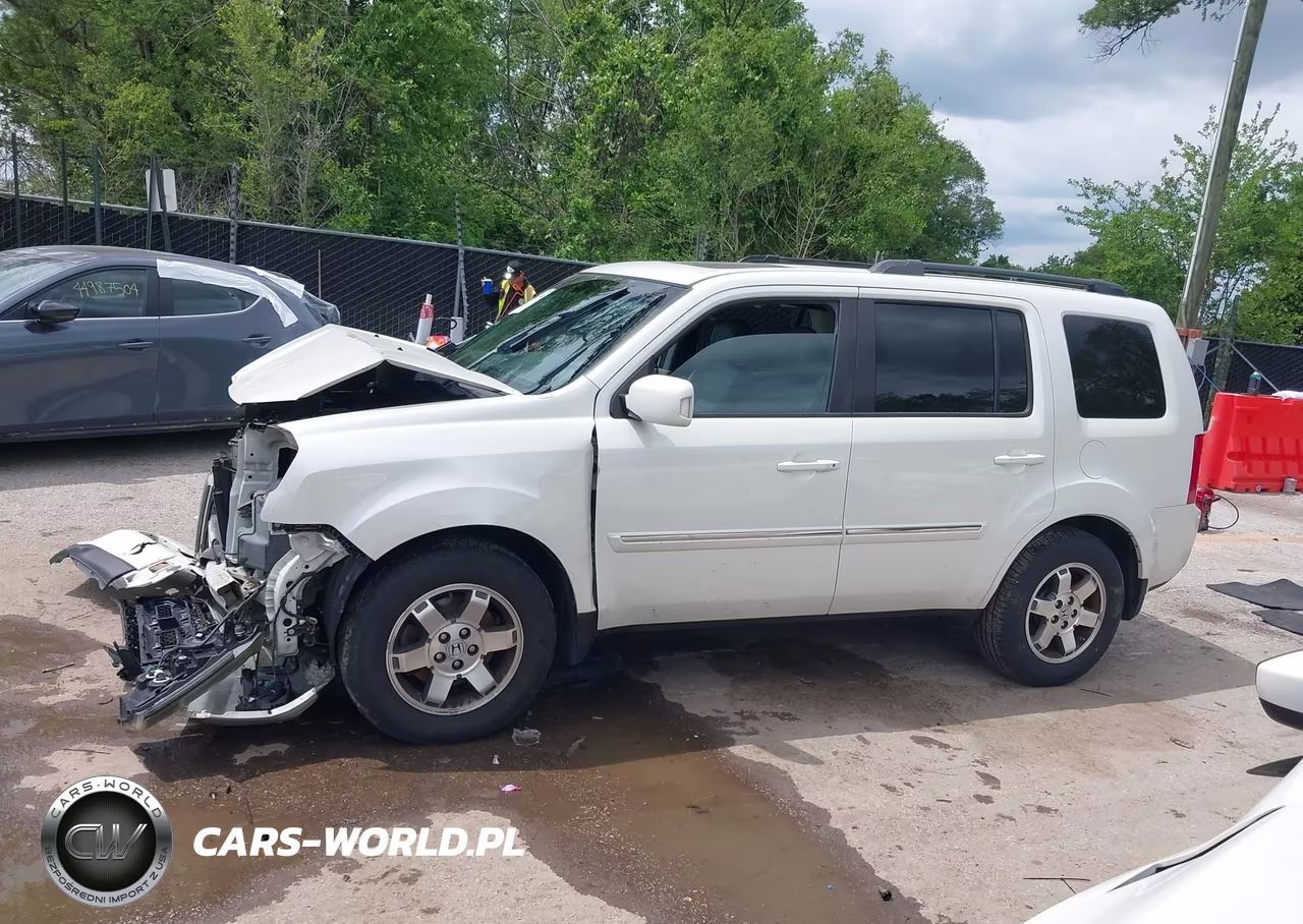 2011 Honda Pilot Touring VIN:5FNYF4H96BB069288 - 15