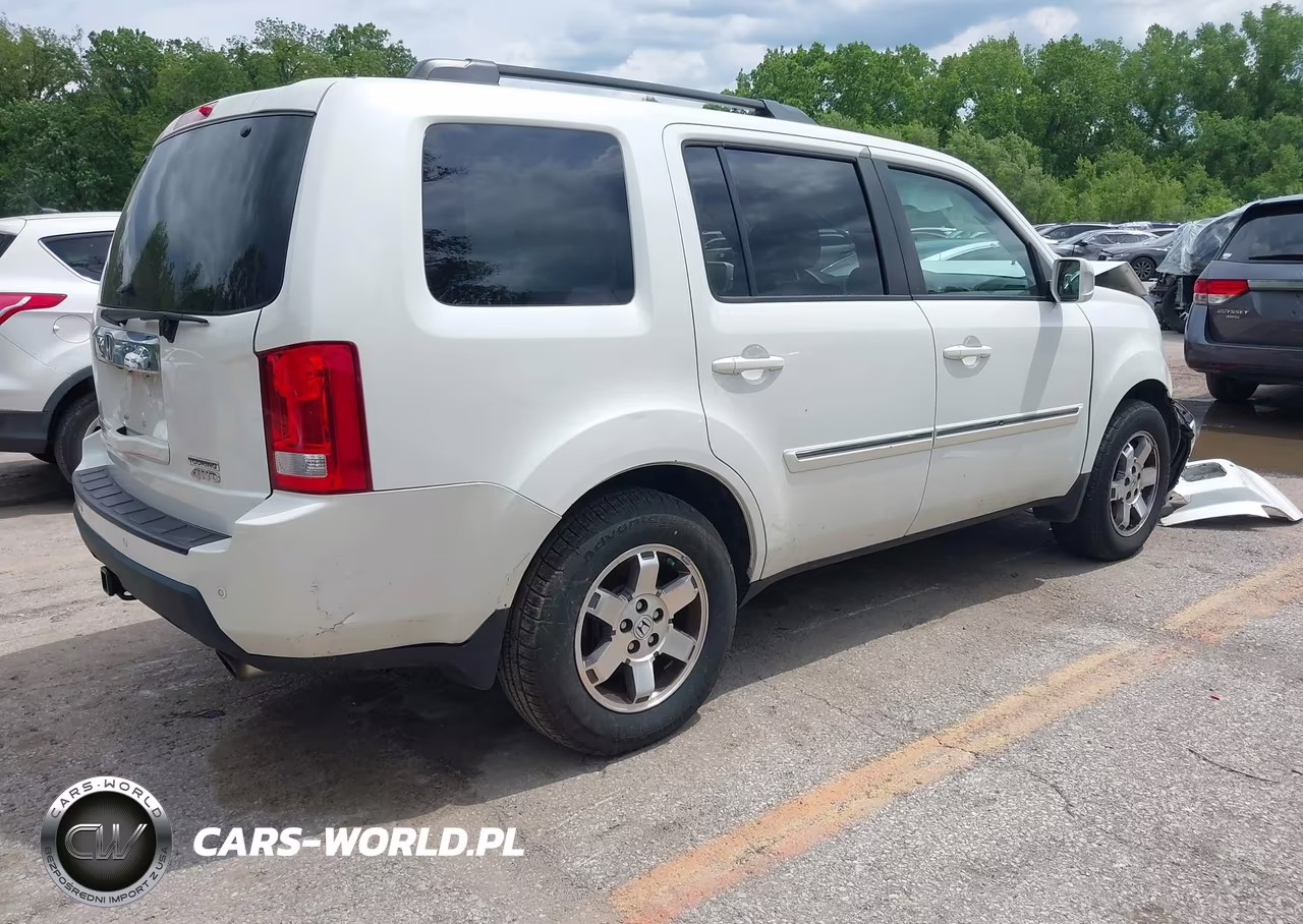 2011 Honda Pilot Touring VIN:5FNYF4H96BB069288 - 4