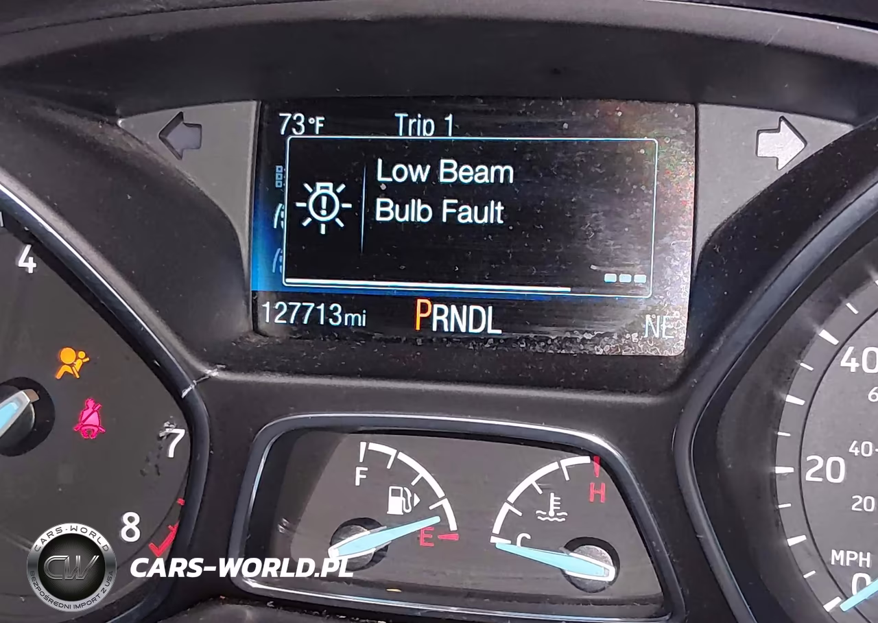 2017 Ford Focus Se VIN:1FADP3F25HL315402 - 15