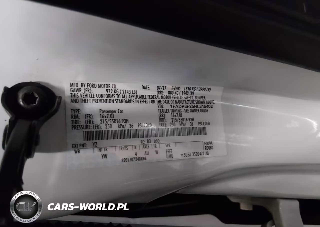 2017 Ford Focus Se VIN:1FADP3F25HL315402 - 9