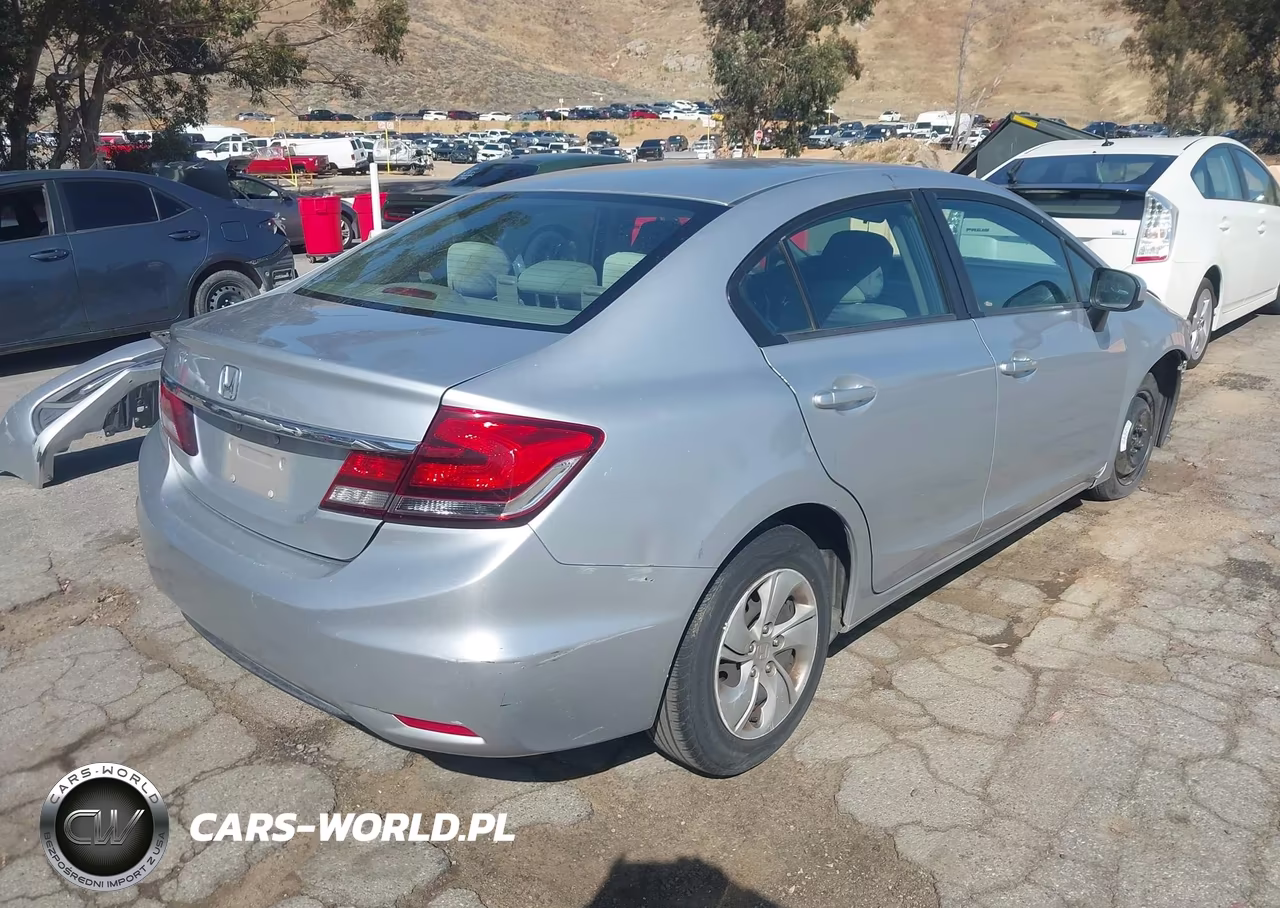 2015 Honda Civic Lx VIN:2HGFB2F58FH536686 - 4
