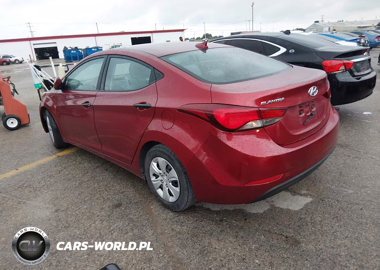 HYUNDAI ELANTRA SE VIN:5NPDH4AE9GH781500 - 3