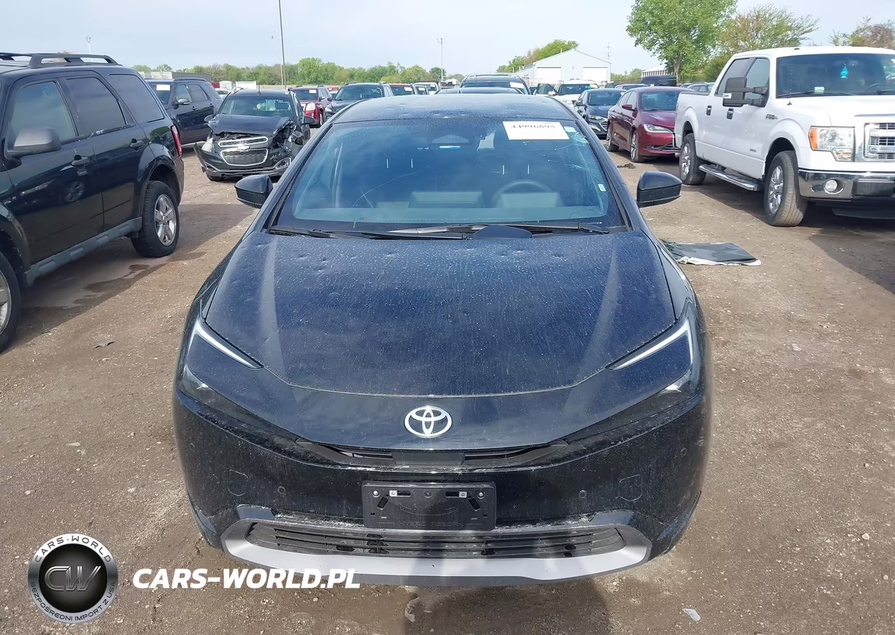 2024 Toyota Prius Xle VIN:JTDACAAU7R3041935 - 12