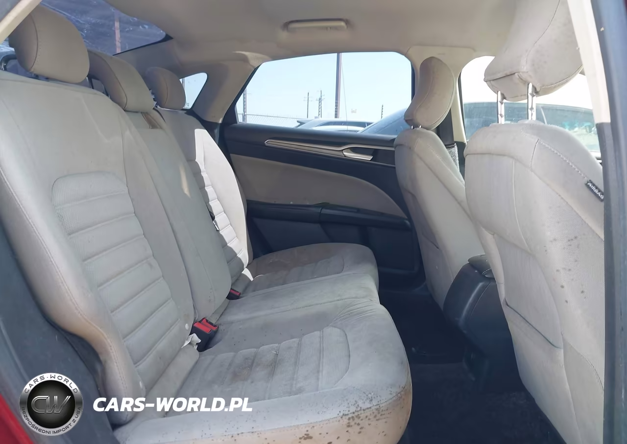 2018 Ford Fusion S VIN:3FA6P0G7XJR277741 - 8