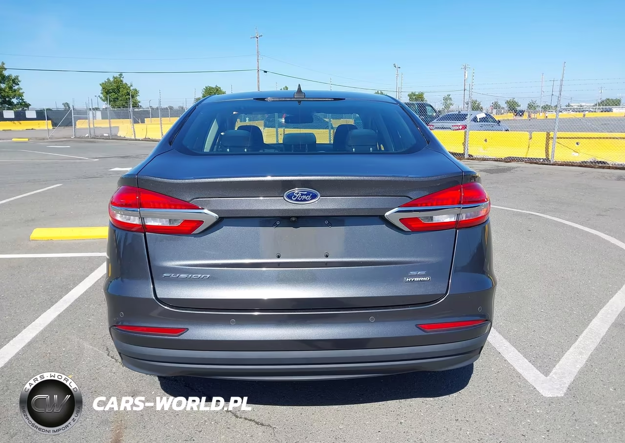 2020 Ford Fusion Hybrid Se VIN:3FA6P0LUXLR265037 - 17