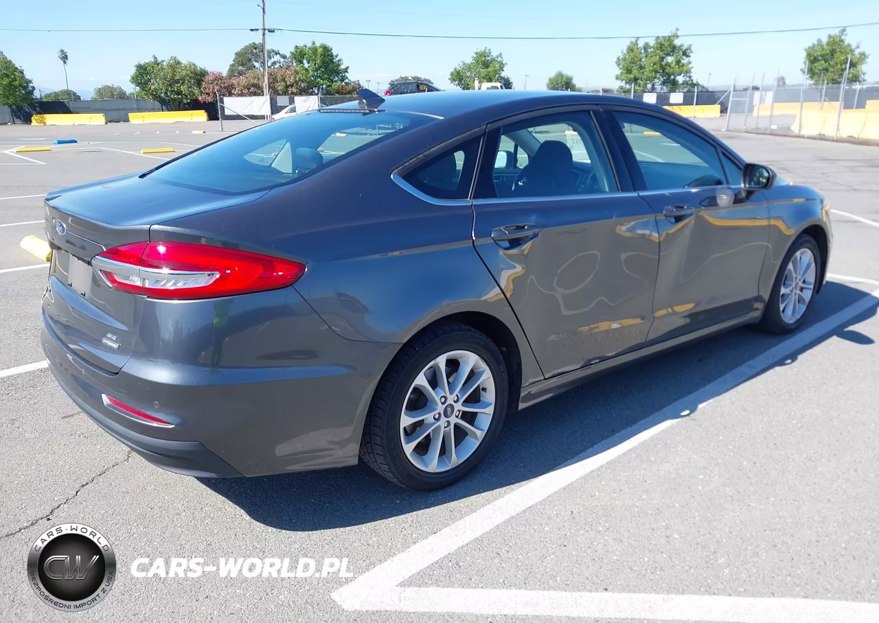 2020 Ford Fusion Hybrid Se VIN:3FA6P0LUXLR265037 - 4