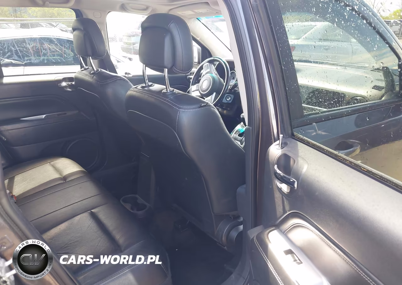 2017 Jeep Compass High Altitude Fwd VIN:1C4NJCEA2HD156180 - 8