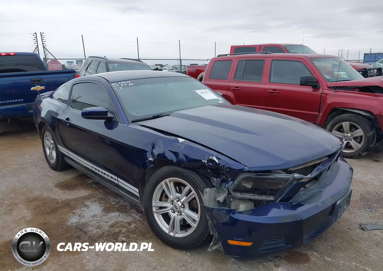 2011 Ford Mustang V6