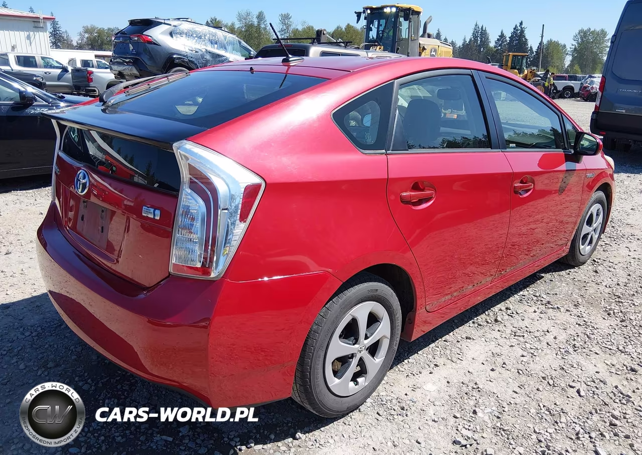 2013 Toyota Prius Four VIN:JTDKN3DU8D5695460 - 4