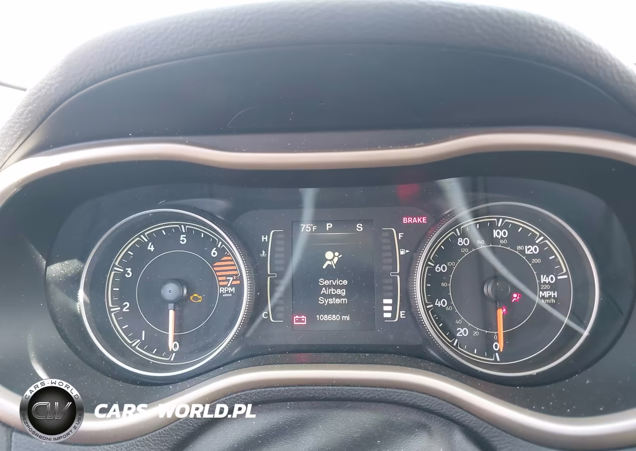 2018 Jeep Cherokee Latitude Fwd VIN:1C4PJLCB6JD533703 - 7